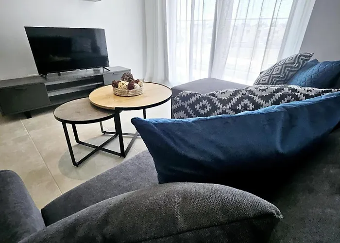 One Bedroom Apartment, Universal Residences